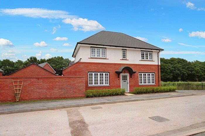 4 Bedroom Detached House To Rent In Thompson Farm Meadow, Lowton, WA3