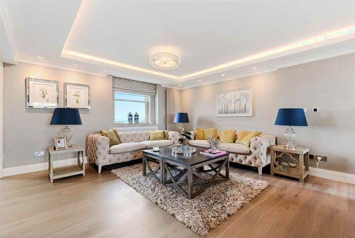 4 Bedroom Penthouse To Rent In St Johns Wood Park, London, NW8