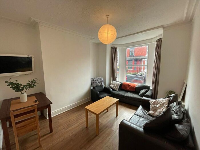 4 Bedroom House To Rent In Cawdor Road, Manchester, M14
