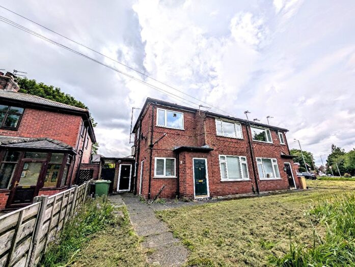 1 Bedroom Flat For Sale In Walworth Close, Radcliffe, Manchester, M26