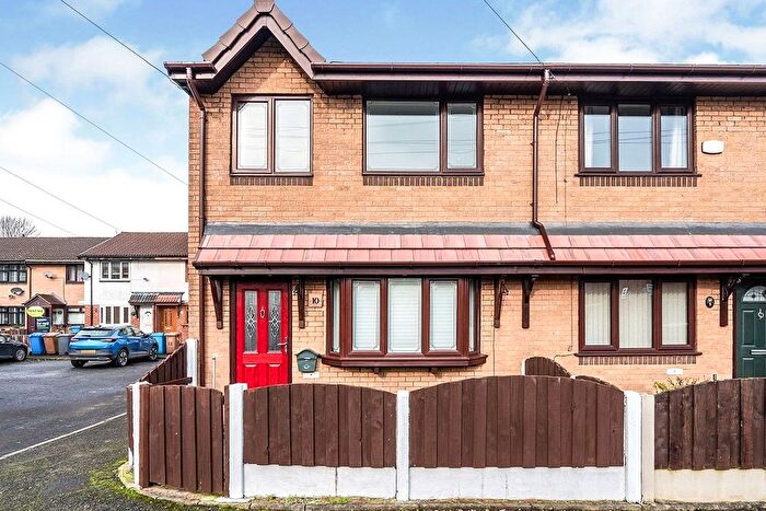 3 Bedroom End Terrace House For Sale In Berry Street, Pendlebury, Swinton, Manchester, M27