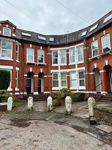 1 Bedroom Flat To Rent In Beaconsfield, Fallowfield, Manchester, M14