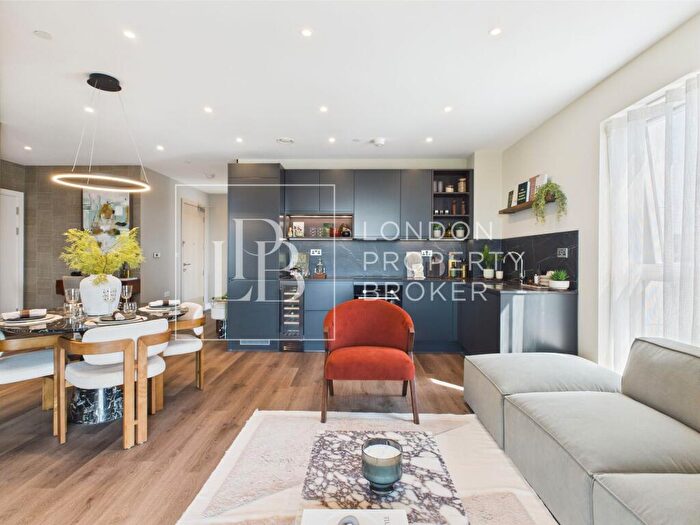 1 Bedroom Apartment For Sale In Central Gardens, Kidbrooke Village, SE3