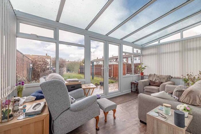 3 Bedroom Terraced House For Sale In Humber Way, Langley, SL3
