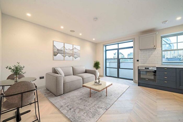 2 Bedroom Flat For Sale In Gordon Road, Ealing, W5