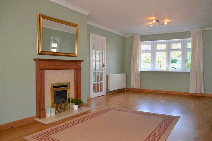 3 Bedroom Terraced House To Rent In Park Way, Marston, Oxford, OX3