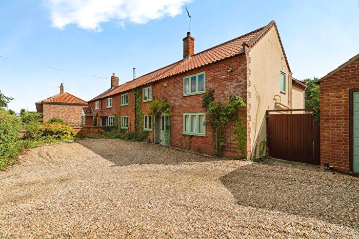 4 Bedroom Cottage For Sale In Yarmouth Road, Bungay, NR35