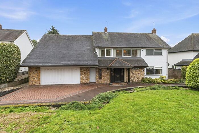 4 Bedroom Detached House For Sale In Brooks Road, Sutton Coldfield, B72