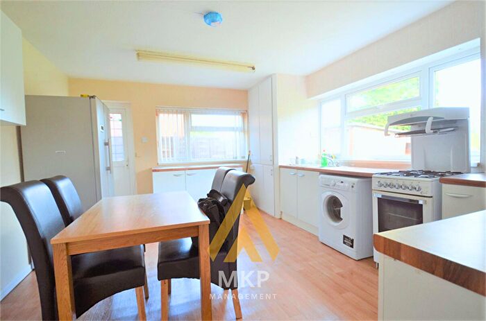 5 Bedroom End Of Terrace House To Rent In Gibbins Road Selly Oak, B29