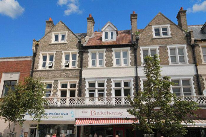 2 Bedroom Flat To Rent In West Avenue, Clacton-on-Sea, CO15