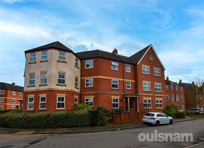 2 Bedroom Flat For Sale In Ratcliffe Avenue, Kings Norton, Birmingham, West Midlands, B30