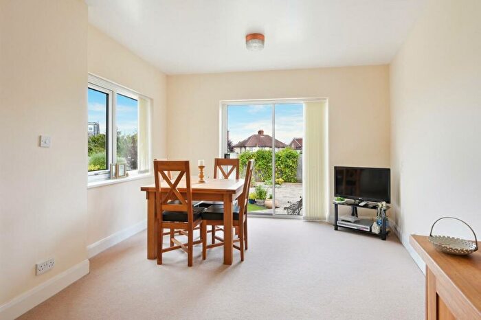 2 Bedroom Detached Bungalow For Sale In The Drive, Ewell, KT19