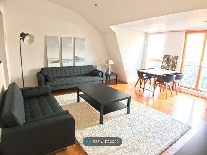 2 Bedroom Flat To Rent In Stable House, London, SE16
