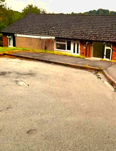 1 Bedroom Bungalow To Rent In Rosebank Crescent, ST10