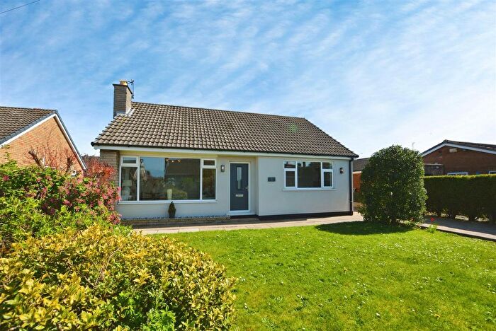 2 Bedroom Detached Bungalow For Sale In Thornhill Crescent, Scunthorpe, DN17