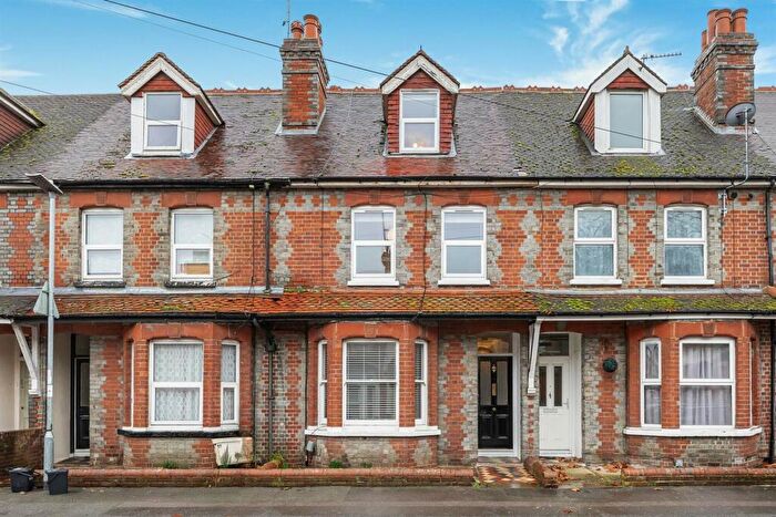 2 Bedroom Terraced House For Sale In Kensington Road, Reading, RG30