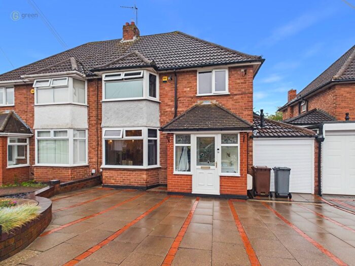 3 Bedroom Semi Detached House For Sale In Blandford Avenue, Castle Bromwich, B36