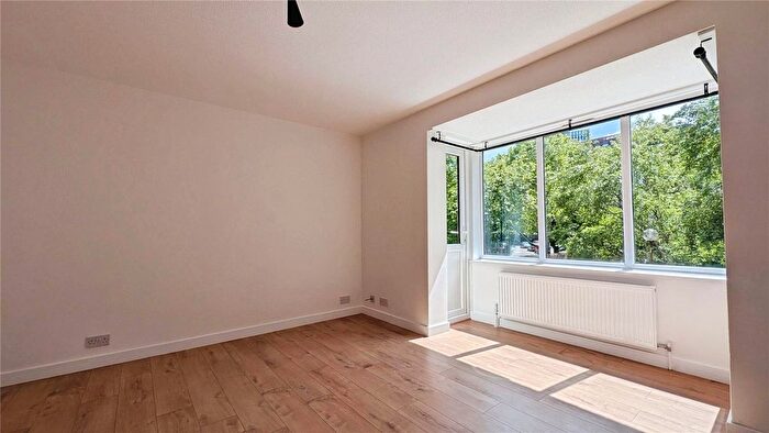 1 Bedroom Flat To Rent In Dingwall Road, Croydon, CR0