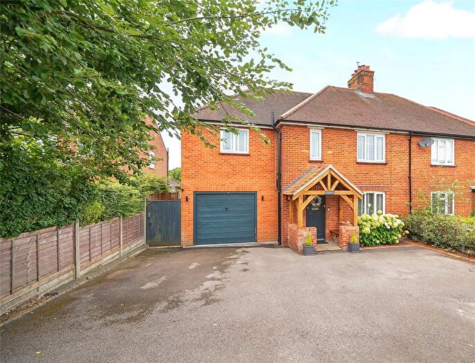 4 Bedroom Semi-Detached House For Sale In Lindford, Bordon, Hampshire, GU35