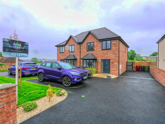 3 Bedroom Semi-Detached House To Rent In Station Road, Pilsley, Chesterfield, Derbyshire, S45