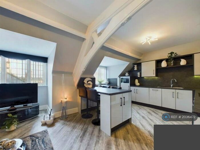 2 Bedroom Flat To Rent In Mills Court, Hull, HU9