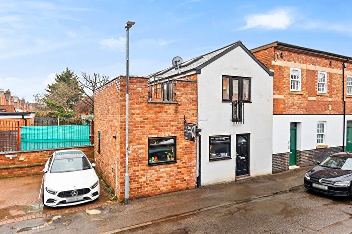 2 Bedroom Semi Detached House For Sale In Magee Street, Northampton, NN1