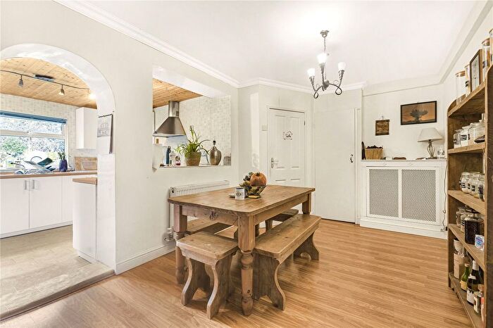3 Bedroom End Of Terrace House For Sale In Arnold Road, Oxford, Oxfordshire, OX4