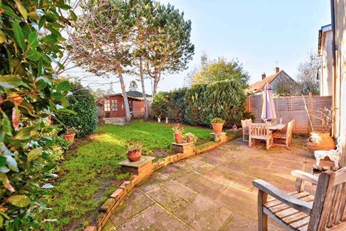 3 Bedroom Terraced House For Sale In Vicarage Road, Henley On Thames, RG9