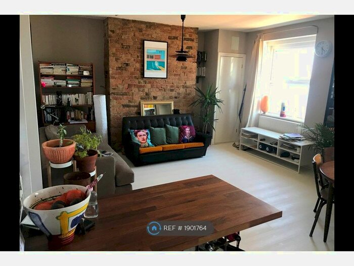 1 Bedroom Flat To Rent In Cliftonville, Margate, CT9