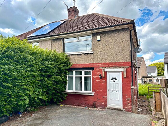 3 Bedroom Semi-Detached House For Sale In Griffe Head Road, Wyke, Bradford, West Yorkshire, BD12