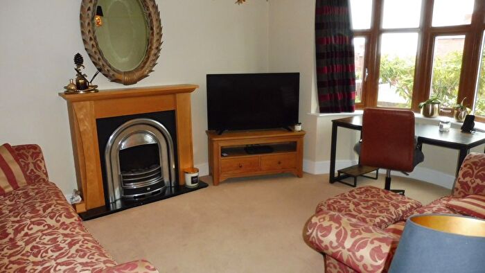 4 Bedroom Detached House For Sale In Quarry Hill Road, Rotherham, S63