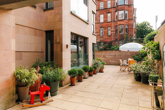 3 Bedroom Flat For Sale In Hyndland Avenue, Hyndland, G11