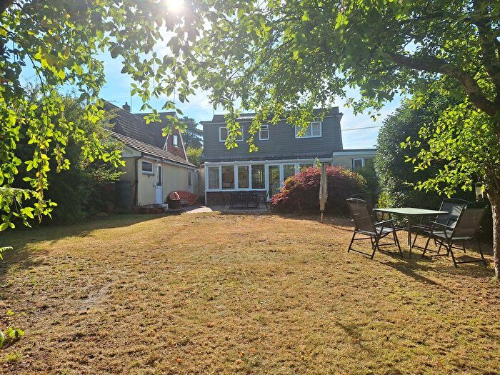 4 Bedroom Detached Bungalow For Sale In Filleul Road, Sandford Woods, Wareham, BH20 - Photo 6