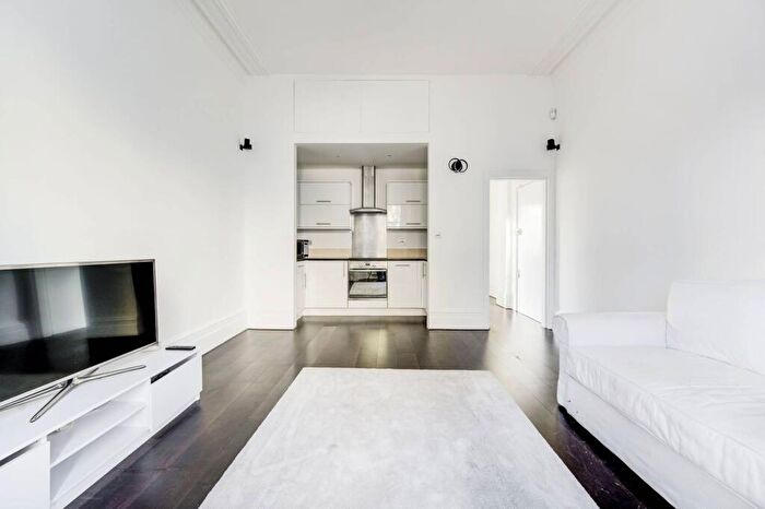 2 Bedroom Flat To Rent In Finborough Road, Chelsea, London, SW10