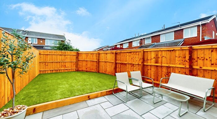 3 Bedroom End Of Terrace House For Sale In Turnberry, South Shields, NE33