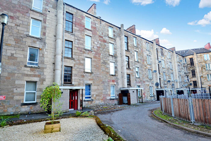 1 Bedroom Flat To Rent In / Mannering Court, Shawlands, Glasgow, G41