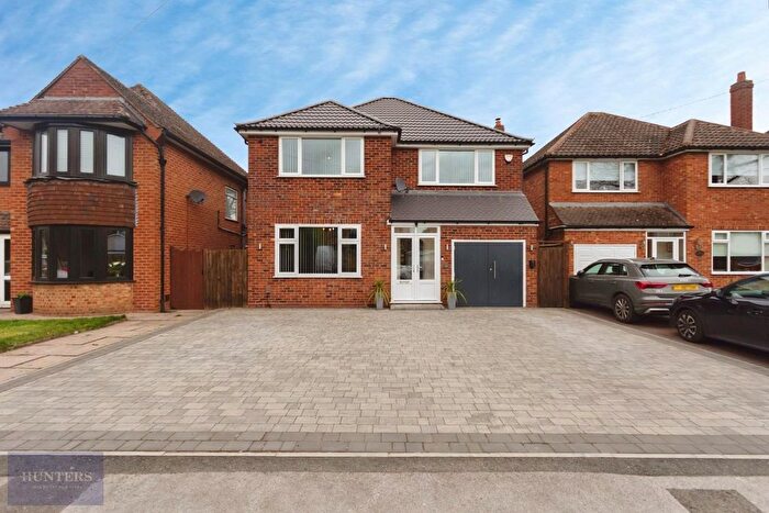 4 Bedroom Detached House For Sale In Woodlands Lane, Shirley, Solihull, B90