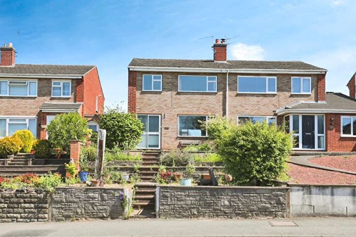 3 Bedroom Semi-Detached House For Sale In Bath Road, Worcester, WR5