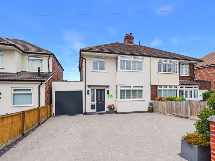 3 Bedroom Semi-Detached House For Sale In Hunts Cross Avenue, Woolton, Liverpool., L25