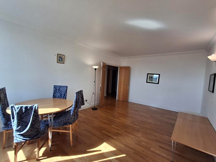 1 Bedroom Apartment To Rent In Lanark Square, London, E14