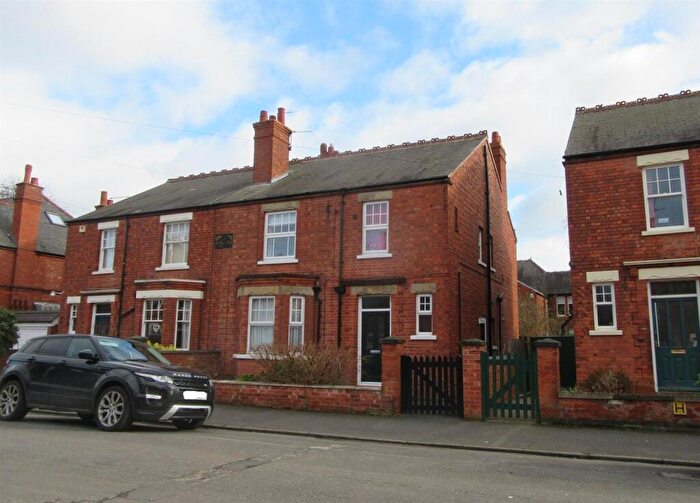 2 Bedroom Flat To Rent In Winchilsea Avenue, Newark, NG24