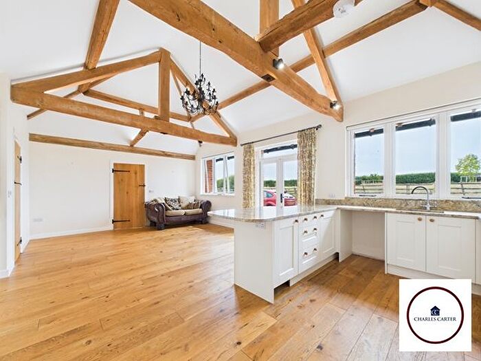 2 Bedroom Bungalow To Rent In Cob House Farm, Wichenford, Worcester, WR6