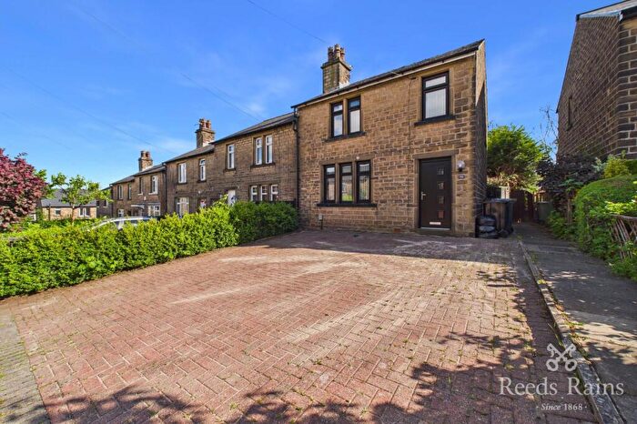 3 Bedroom End Of Terrace House To Rent In Hollin Terrace, Huddersfield, West Yorkshire, HD3