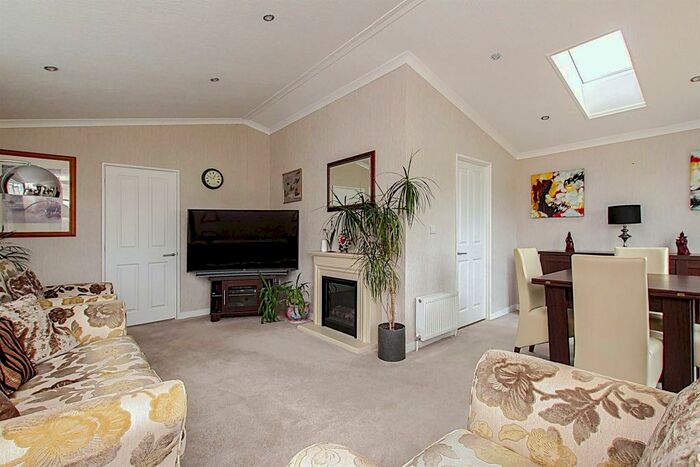 2 Bedroom Park Home For Sale In Cathedral View Park, Witchford, Ely, CB6