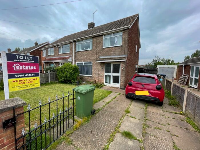 3 Bedroom Semi-Detached House To Rent In Brewster Avenue, Immingham, DN40