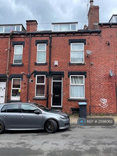 2 Bedroom Terraced House To Rent In Harold Grove, Leeds, LS6