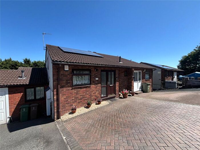 3 Bedroom Semi-Detached House For Sale In Tucker Close, Plymouth, Devon, PL5