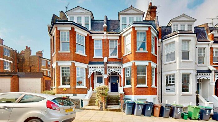 1 Bedroom Flat To Rent In Milton Road, Highgate, N6