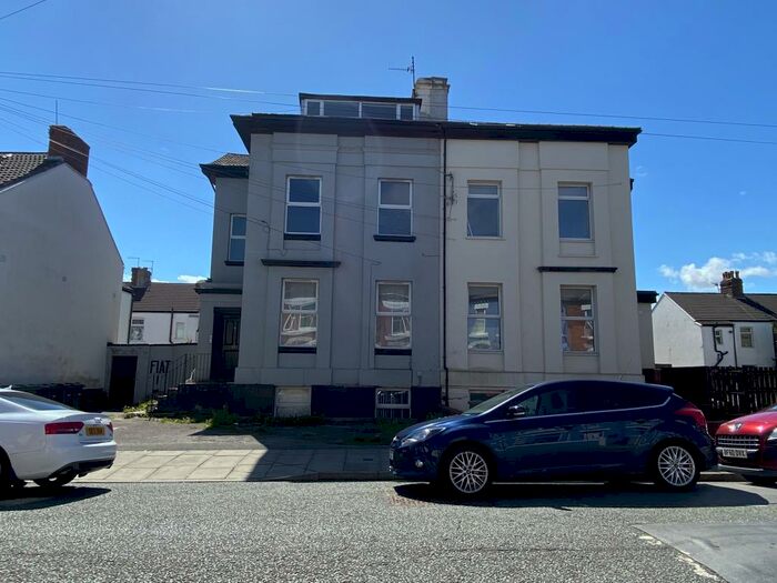 2 Bedroom Flat To Rent In Brougham Road, Wallasey, CH44