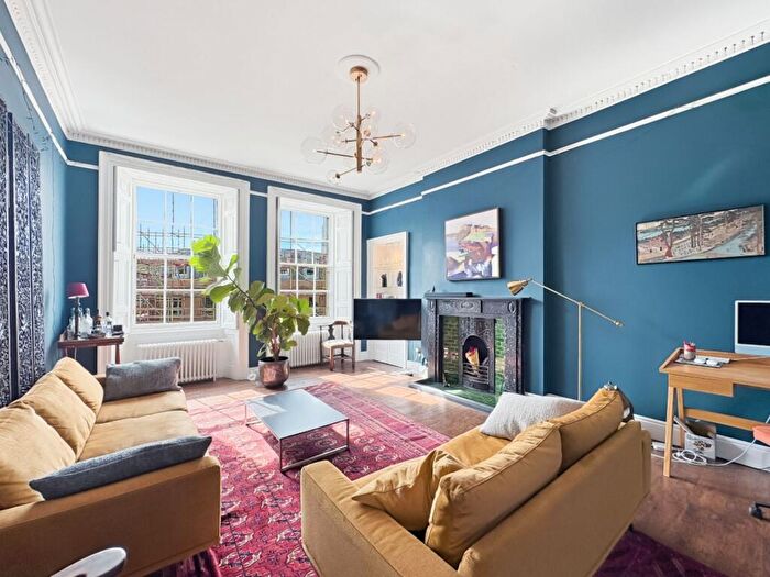 2 Bedroom Flat For Sale In / Broughton Street, New Town, Edinburgh, EH1